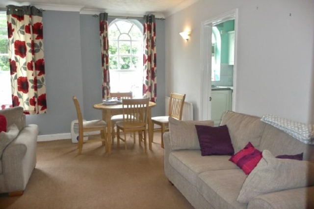  Image of 2 bedroom Flat to rent in Winn Road Southampton SO17 at 3 Winn Road Southampton Not specified, SO17 1EH