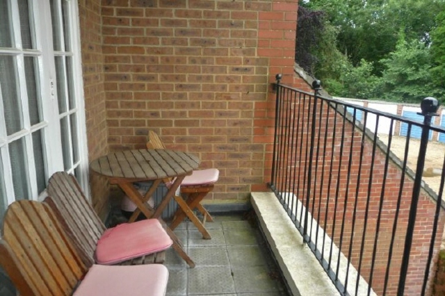  Image of 2 bedroom Flat to rent in Winn Road Southampton SO17 at 3 Winn Road Southampton Not specified, SO17 1EH