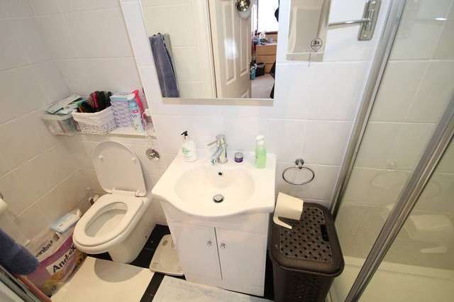  Image of 5 bedroom Detached house for sale in Wolmer Gardens Edgware HA8 at Wolmer Gardens  Edgware, HA8 8QF