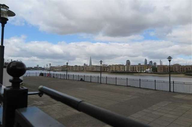  Image of 1 bedroom Flat to rent in Princes Riverside Road London SE16 at London, SE16 5RQ