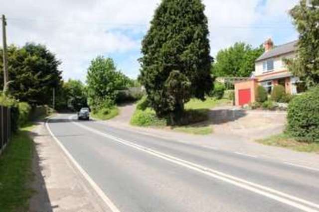 Image of 3 bedroom Detached house for sale in Worcester Road Titton Stourport-on-Severn DY13 at Worcester Road Titton Stourport-On-Severn, DY13 9QP