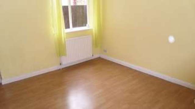  Image of 1 bedroom Flat to rent in Worsley Road London E11 at Worsley Road  Leytonstone, E11 3JN