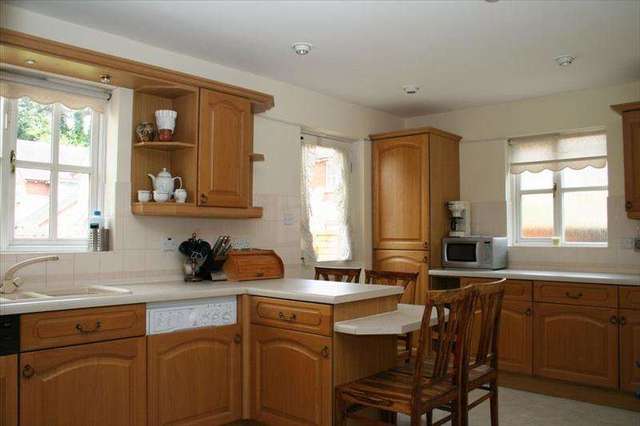  Image of 4 bedroom Detached house to rent in Wynds Point Birmingham B31 at Wynds Point Bournville BIRMINGHAM, B31 2EF