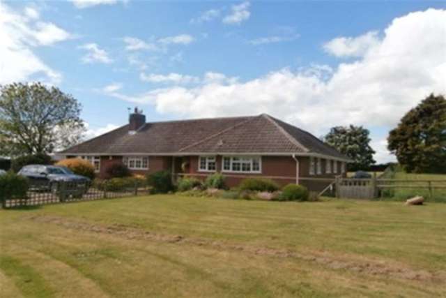  Image of 4 bedroom Detached house to rent in Wysall Lane Rempstone Loughborough LE12 at Loughborough, LE12 6RW