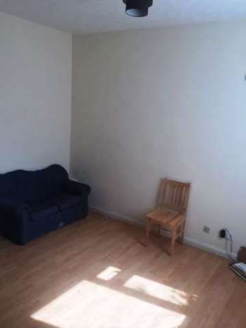  Image of 1 bedroom Flat for sale in Cranbrook Road Ilford IG6 at Cranbrook Road  Ilford, IG6 1HN