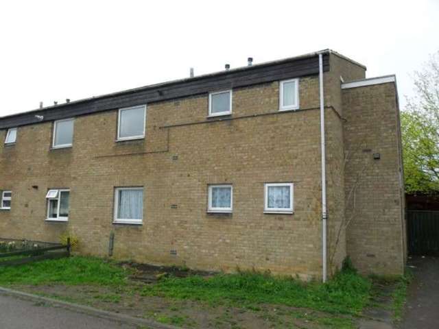  Image of 1 bedroom Ground Flat to rent in Roveley Court Stony Stratford Milton Keynes MK11 at Roveley Court  Stony Stratford, MK11 1NU