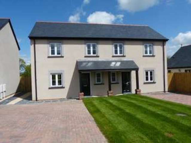  Image of 3 bedroom Semi-Detached house for sale in St. Clears Carmarthen SA33 at Carmarthen Carmarthenshire Pwll Trap, SA33 4AJ