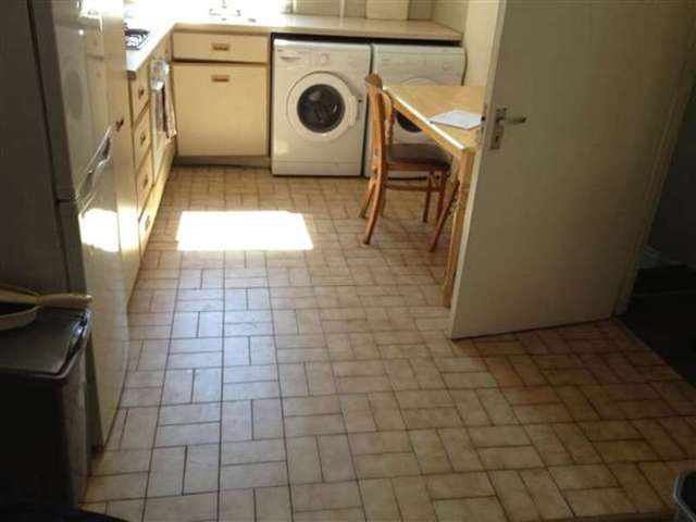  Image of 4 bedroom Apartment to rent in Brecknock Road London N7 at Camden, N7 0BL