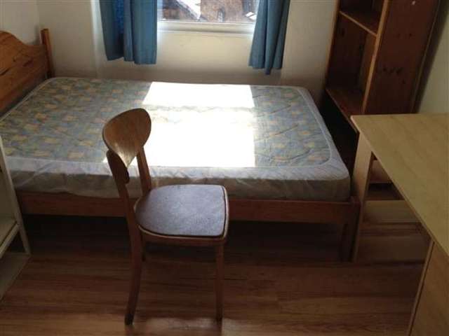  Image of 4 bedroom Apartment to rent in Brecknock Road London N7 at Camden, N7 0BL