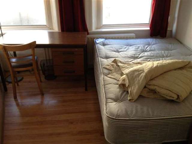  Image of 4 bedroom Apartment to rent in Brecknock Road London N7 at Camden, N7 0BL