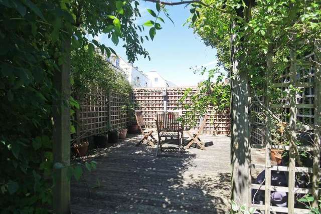  Image of 2 bedroom Detached house for sale in Holmesdale Road Reigate RH2 at Reigate, RH2 0BJ