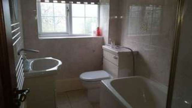  Image of 2 bedroom Flat to rent in Turner Road Langley Slough SL3 at Turner Road  Slough, SL3 7AS