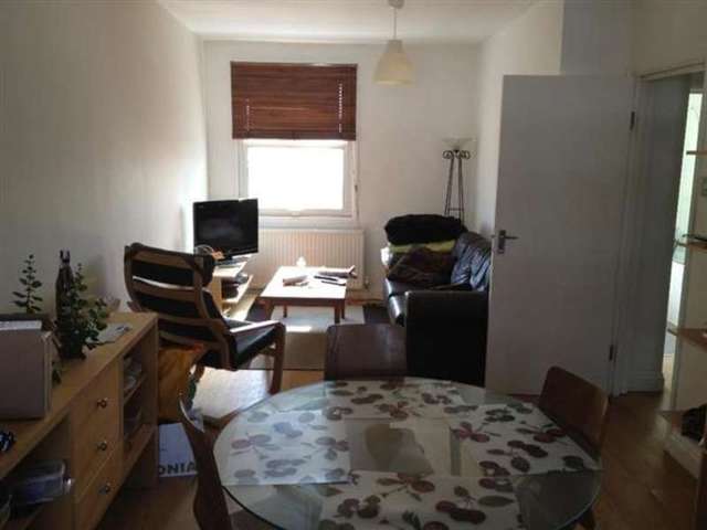  Image of 3 bedroom Apartment to rent in Brecknock Road London N7 at Holloway, N7 0BL