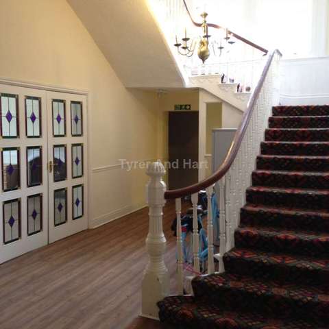  Image of 1 bedroom House Share to rent in Aigburth Drive Aigburth Liverpool L17 at Aigburth Drive Aigburth Liverpool, L17 4JQ