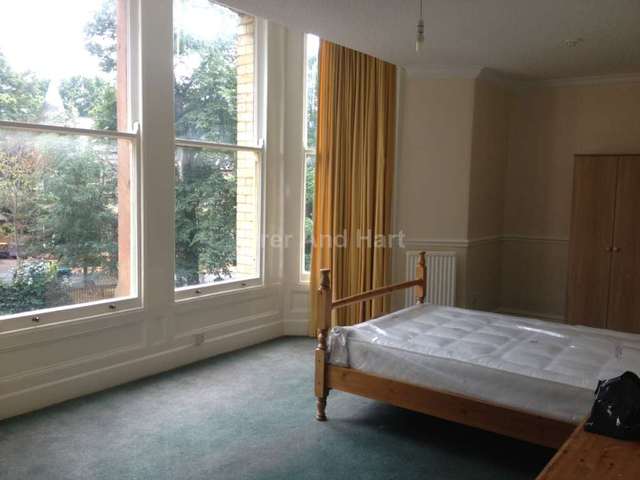  Image of 1 bedroom House Share to rent in Aigburth Drive Aigburth Liverpool L17 at Aigburth Drive Aigburth Liverpool, L17 4JQ