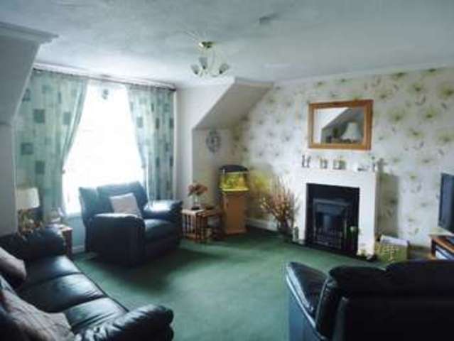  Image of 3 bedroom Flat for sale in East Stirling Street Alva FK12 at East Stirling Street  Alva, FK12 5HA
