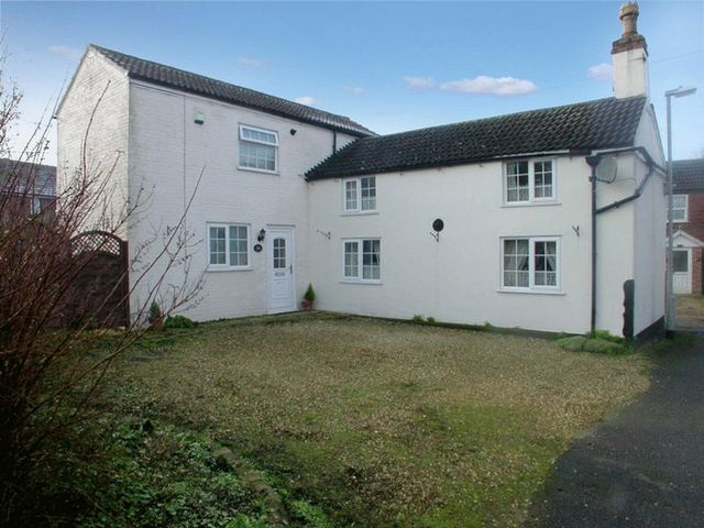  Image of 3 bedroom Cottage for sale in Providence Place Coningsby Lincoln LN4 at Providence Place Coningsby Lincoln, LN4 4TA