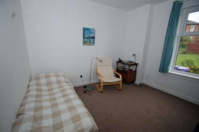 Image of 3 bedroom Flat for sale in Lugar Drive Glasgow G52 at 36 Lugar Drive  Glasgow, G52 1HE