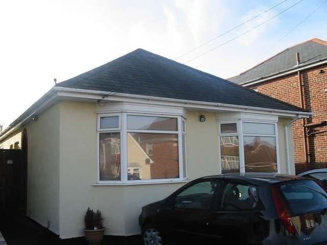  Image of 5 bedroom Detached house to rent in Cherford Road Bournemouth BH11 at Bournemouth, BH11 8SU