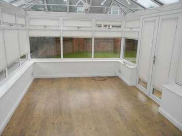  Image of 4 bedroom Detached house to rent in Peppard Road Maidenbower Crawley RH10 at Peppard Road Maidenbower Crawley, RH10 7QS