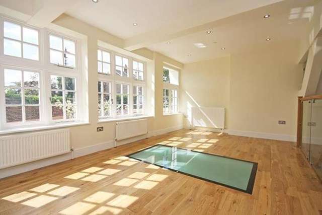  Image of 4 bedroom Detached house for sale in Nutley Lane Reigate RH2 at 8 Nutley Lane  Reigate, RH2 9HS