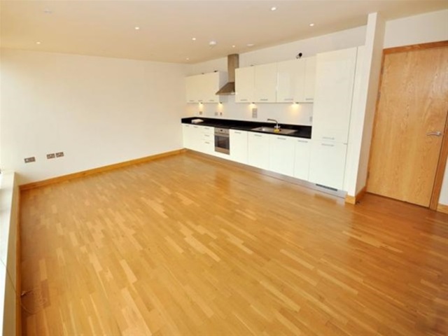  Image of 2 bedroom Flat to rent in Roach Road London E3 at HACKNEY WICK, E3 2PG