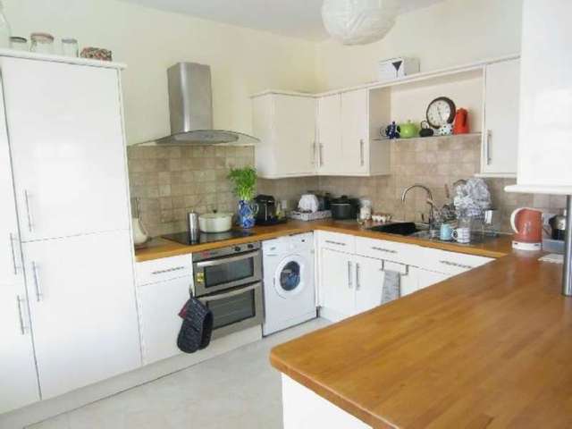  Image of 2 bedroom Flat to rent in Wilbraham Road Chorlton Cum Hardy Manchester M21 at 400 Wilbraham Road  Manchester, M21 0UH