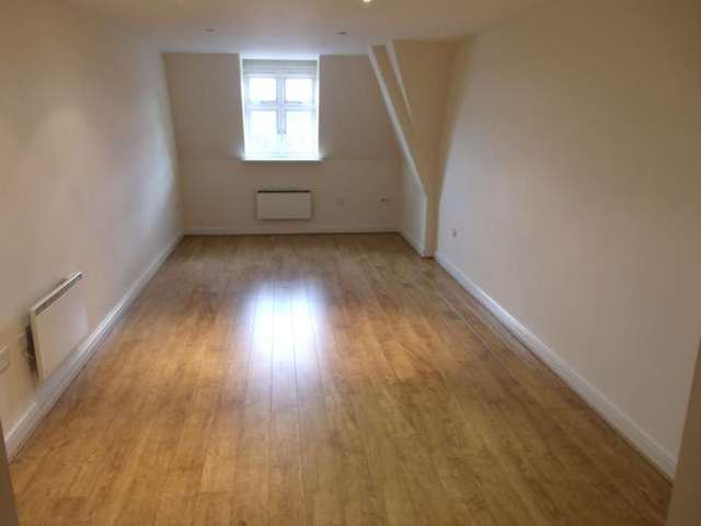  Image of 2 bedroom Apartment to rent in Chester Road Streetly Sutton Coldfield B74 at Grange Drive  Sutton Coldfield, B74 3ED