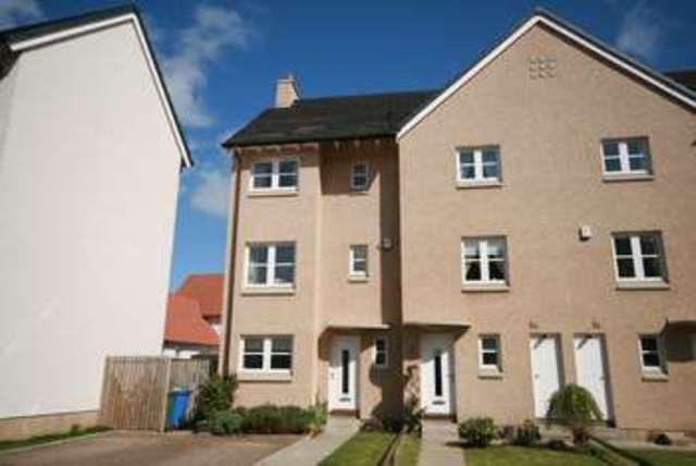  Image of 4 bedroom Terraced house for sale in Hillside Grove Bo