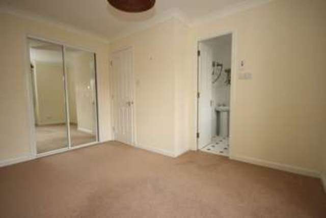  Image of 4 bedroom Terraced house for sale in Hillside Grove Bo