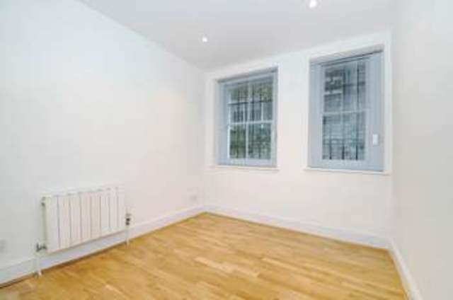  Image of 3 bedroom Flat to rent in Adamson Road London NW3 at Swiss Cottage London Camden, NW3 3HU