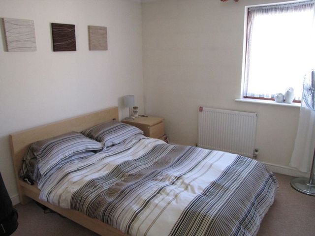 Image of 3 bedroom Property for sale in Adelphi Street Campbell Park Milton Keynes MK9 at Adelphi Street Campbell Park Milton Keynes, MK9 4AE