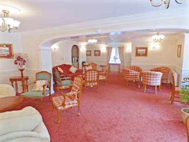  Image of 1 bedroom Retirement Property for sale in Polsham Park Paignton TQ3 at 24 Polsham Park  Paignton, TQ3 2BB