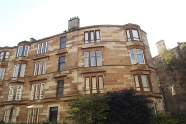 Image of 2 bedroom Flat to rent in Albert Avenue Glasgow G42 at Queens Park Glasgow Glasgow, G42 8RA