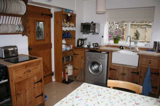  Image of 2 bedroom Detached house for sale in Albion Street Broadstairs CT10 at Albion Street  Broadstairs, CT10 1NE