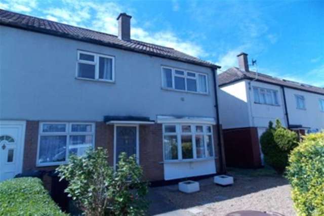  Image of 3 bedroom Detached house to rent in Alderman Avenue Barking IG11 at Barking, IG11 0LR