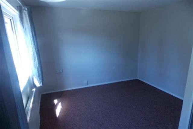  Image of 3 bedroom Detached house to rent in Alderman Avenue Barking IG11 at Barking, IG11 0LR