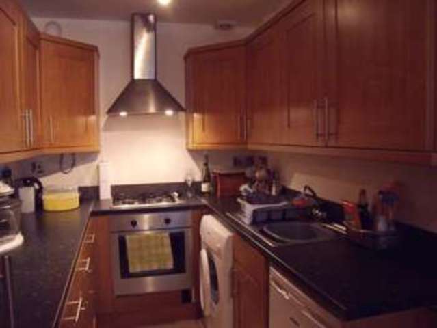  Image of 2 bedroom Flat to rent in Alexandra Road Addiscombe Croydon CR0 at Croydon, CR0 6EY