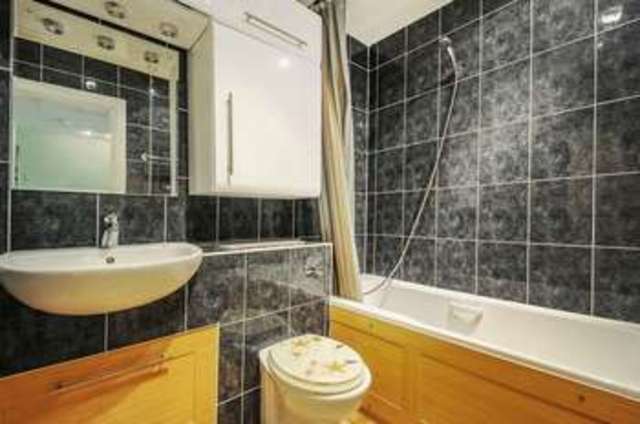 Image of 3 bedroom Flat to rent in Alfredston Place Wantage OX12 at Alfredston Place  Wantage, OX12 8DL