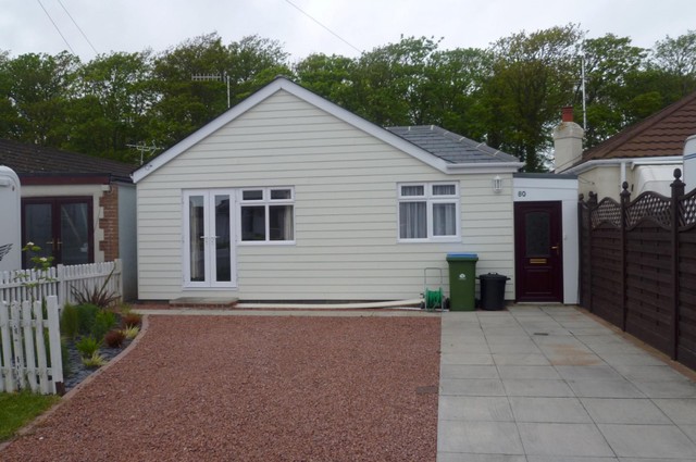  Image of 3 bedroom Bungalow to rent in Ancton Way Elmer Bognor Regis PO22 at Elmer  Bognor Regis, PO22 6JP