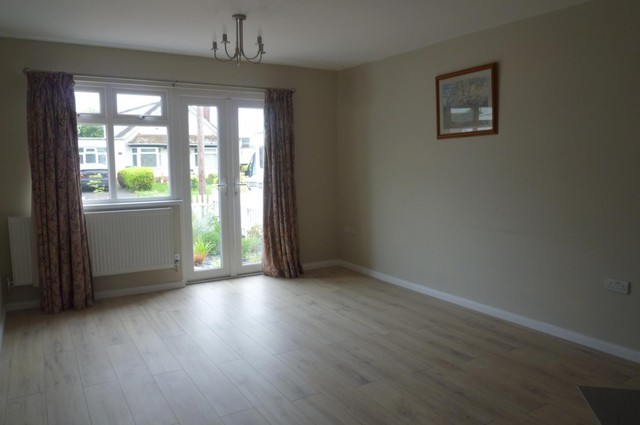  Image of 3 bedroom Bungalow to rent in Ancton Way Elmer Bognor Regis PO22 at Elmer  Bognor Regis, PO22 6JP