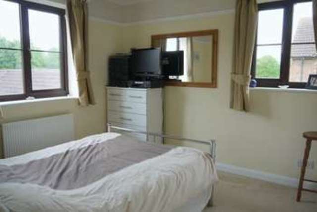  Image of 1 bedroom Terraced house for sale in Anton Way Aylesbury HP21 at Anton Way  Aylesbury, HP21 9HS