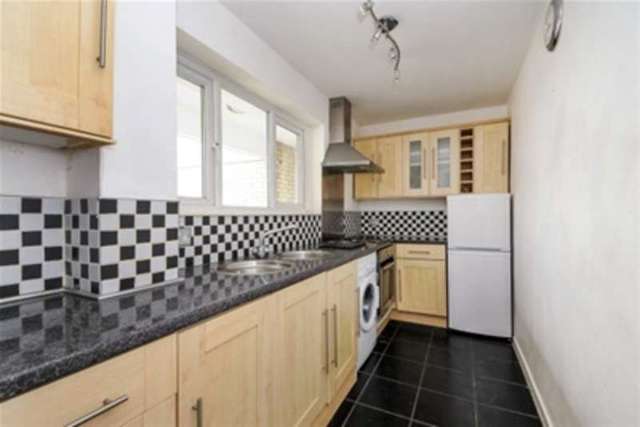  Image of 2 bedroom Flat to rent in Apollo Avenue Bromley BR1 at Bromley, BR1 3TB