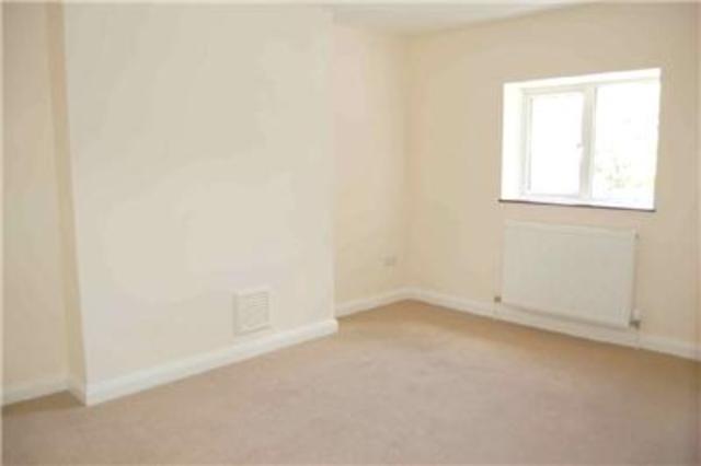  Image of 2 bedroom End of Terrace to rent in Village Road Cheltenham GL51 at Village Road  Gloucestershire, GL51 0AA