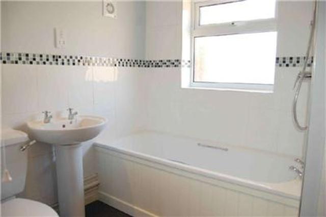  Image of 2 bedroom End of Terrace to rent in Village Road Cheltenham GL51 at Village Road  Gloucestershire, GL51 0AA