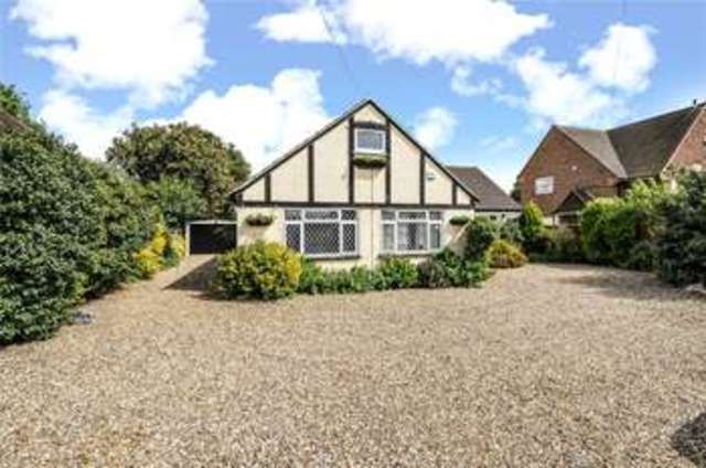  Image of 5 bedroom Detached house for sale in Ascot Road Maidenhead SL6 at Maidenhead Berkshire Holyport, SL6 2HT