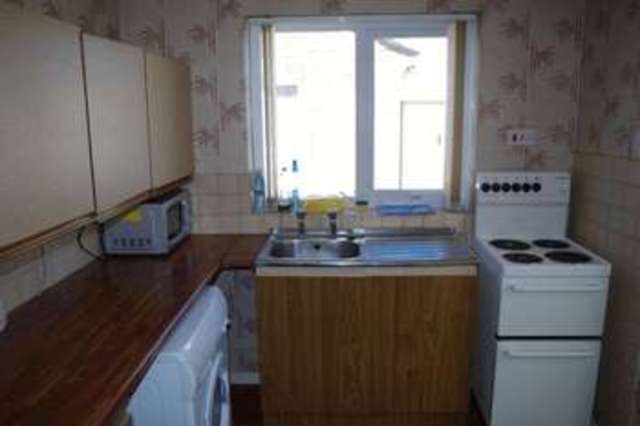  Image of 2 bedroom Detached house for sale in Ashcott Drive Burnham-on-Sea TA8 at Ashcott Drive  Burnham-On-Sea, TA8 1HT