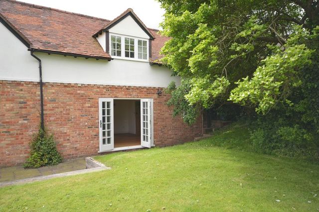  Image of 1 bedroom Flat to rent in Lower End Ashendon Aylesbury HP18 at Lower End Ashendon Aylesbury, HP18 0HE