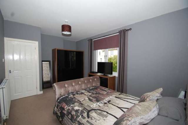  Image of 2 bedroom Semi-Detached house for sale in Ashkirk Drive Glasgow G52 at 104 Ashkirk Drive  Mosspark, G52 1JZ
