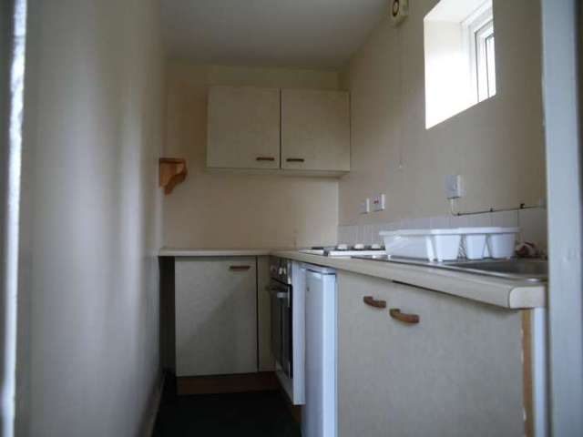  Image of 1 bedroom Flat to rent in Ashlands Sale M33 at Ashlands  Sale, M33 5PB